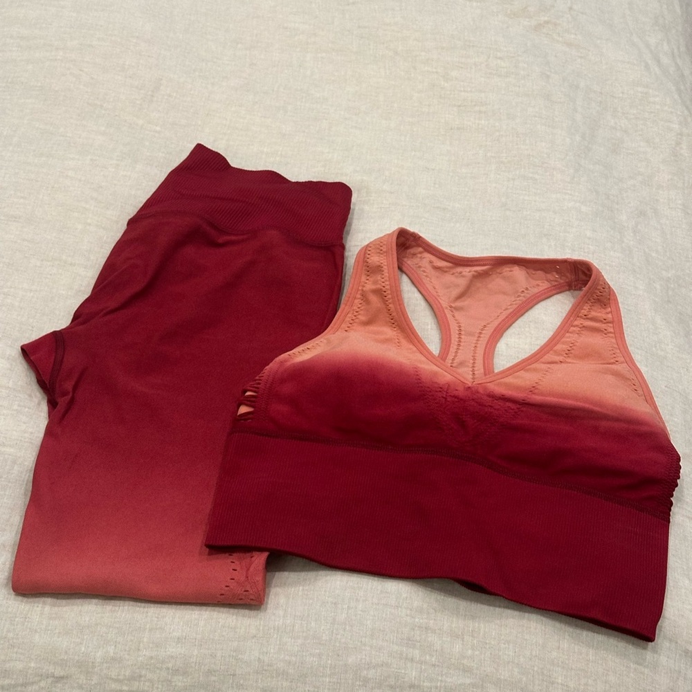 PINK Victoria's Secret Red and Pink Ombre Set